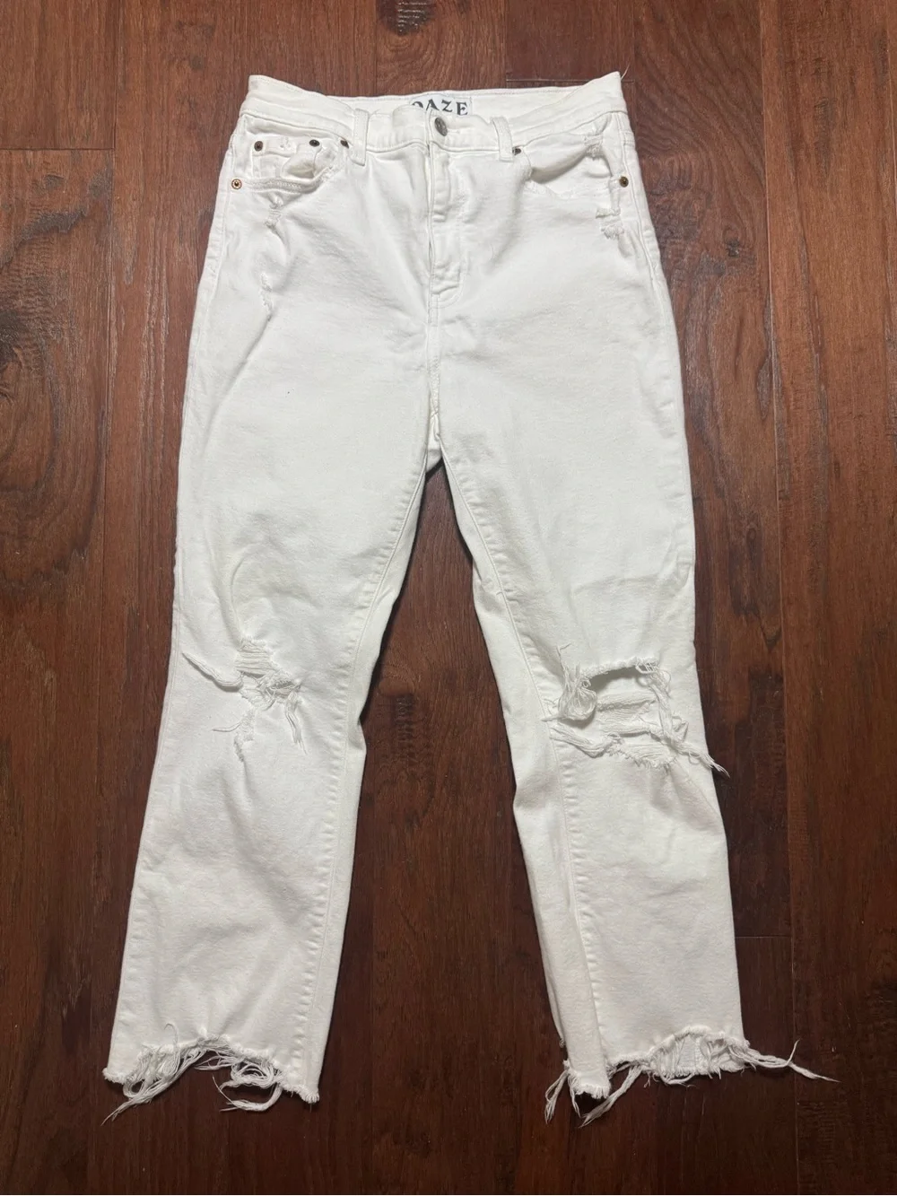 DAZE White Distressed High-Rise Jeans! Size 29! - Picture 1 of 10